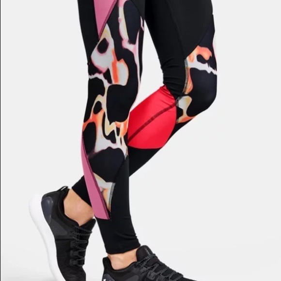 Under Armour with rush paint colour block leggings - Picture 7 of 12